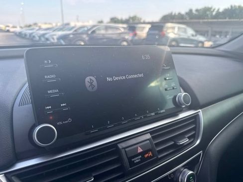 Used 2019 Honda Accord LX image 43