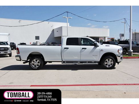 Used 2024 RAM 2500 Big Horn AWD/4WD image 8