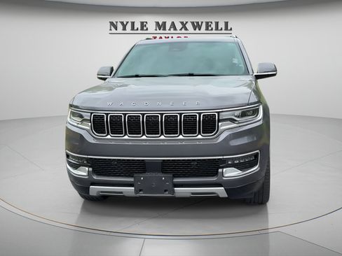 Used 2022 Jeep Wagoneer Series II w/ Premium Group I RWD image 2