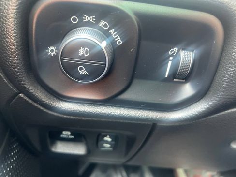 Used 2022 RAM 1500 Big Horn AWD/4WD image 21