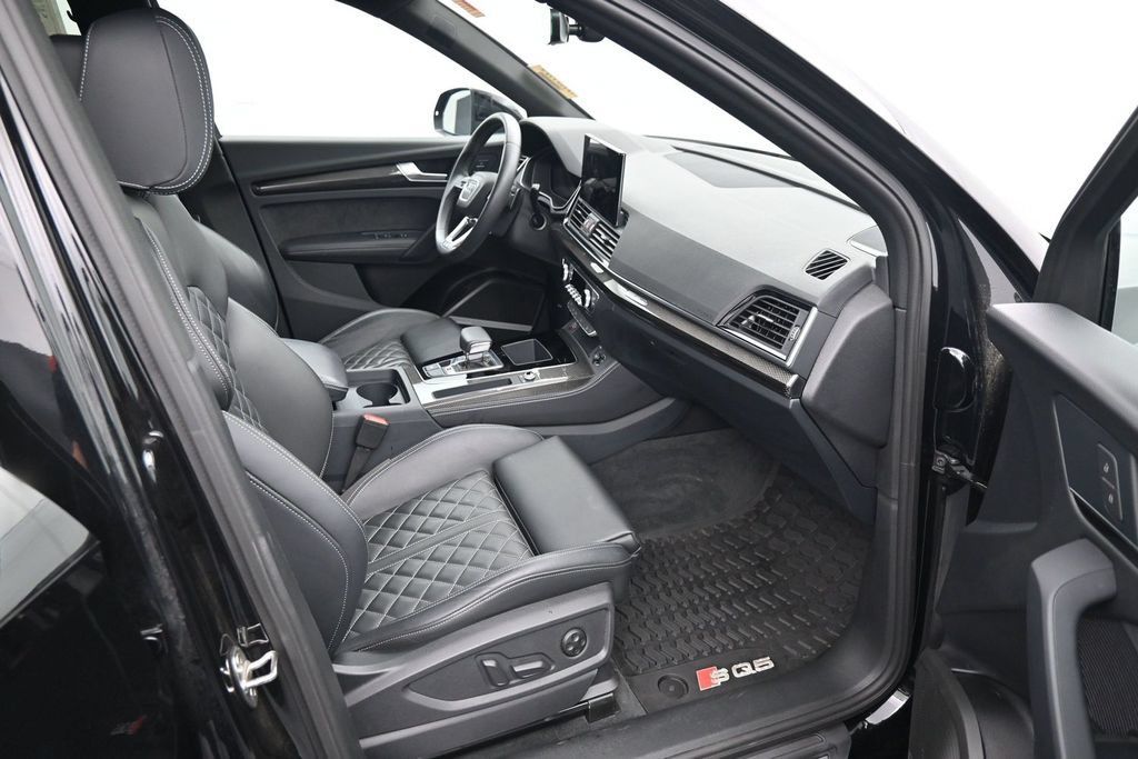 Used 2024 Audi SQ5 Premium Plus AWD/4WD image 12
