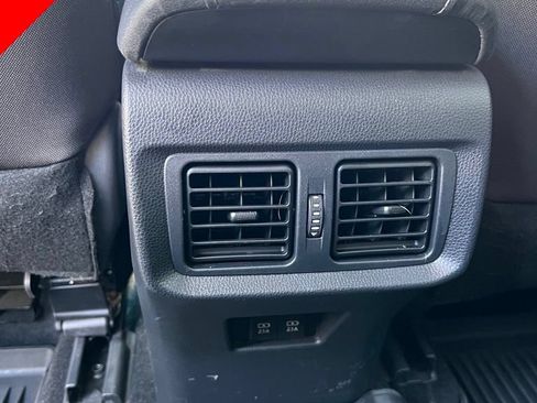 Certified 2021 Toyota Venza LE AWD/4WD image 17