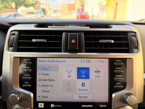 Used 2021 Toyota 4Runner Limited AWD/4WD image 31