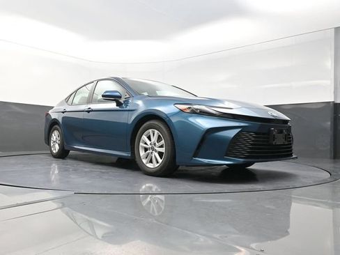 Certified 2025 Toyota Camry LE FWD image 30