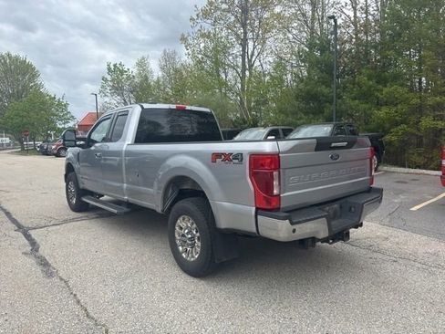 Used 2022 Ford F350 XLT w/ XLT Premium Package AWD/4WD image 6