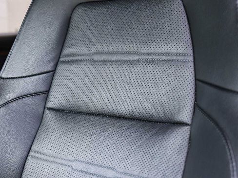 Used 2018 Honda CR-V Touring image 12