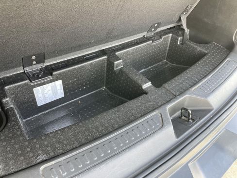 Used 2019 GMC Acadia SLT w/ Black Edition FWD image 47