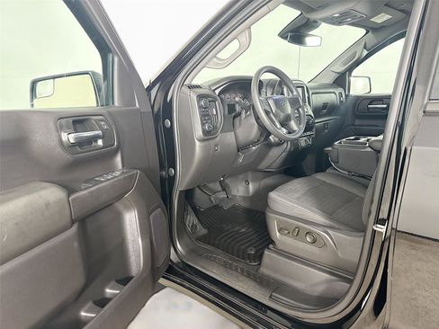 Used 2023 Chevrolet Silverado 1500 Custom Trail Boss AWD/4WD image 3