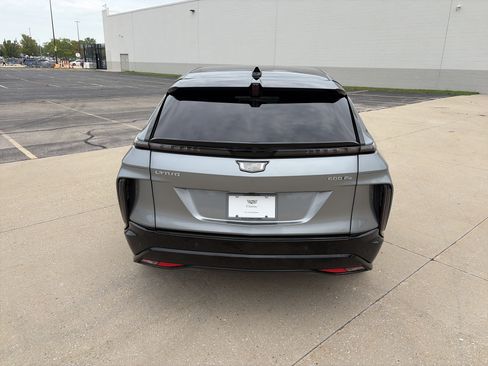 Used 2025 Cadillac Lyriq Sport w/ LPO, Floor Liner Package AWD/4WD image 5