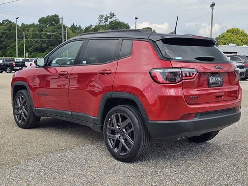 Used 2026 Jeep Compass Limited AWD/4WD image 11