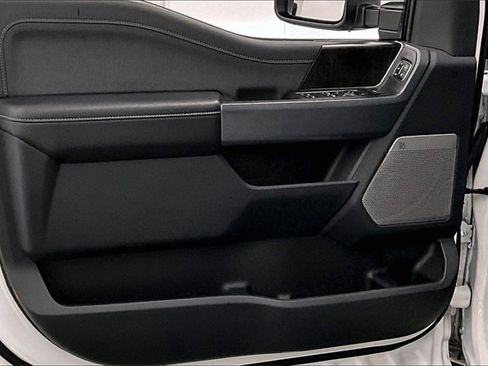 Used 2023 Ford F350 Lariat w/ Lariat Ultimate Package image 17