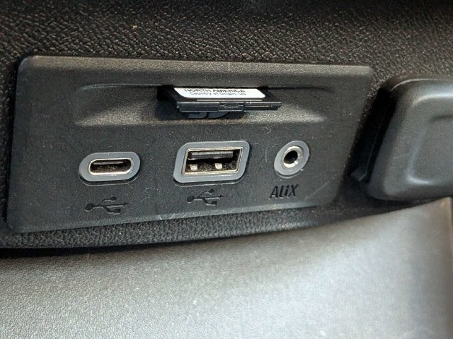 Used 2024 Chevrolet Malibu LT FWD image 20