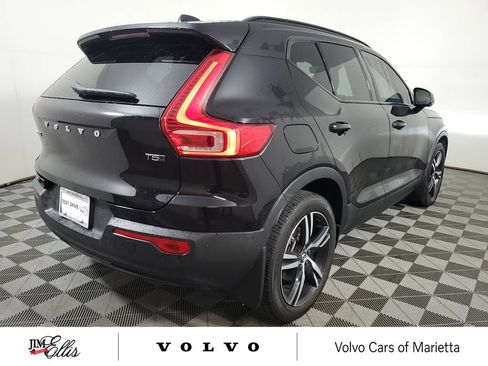 Used 2021 Volvo XC40 T5 R-Design w/ Advanced Package AWD/4WD image 7