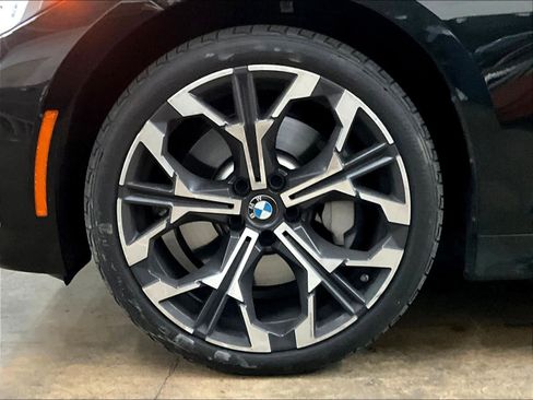 Used 2025 BMW 330i xDrive Sedan w/ Premium Package AWD/4WD image 12