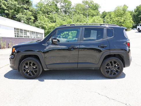 Used 2022 Jeep Renegade Altitude w/ Convenience Group AWD/4WD image 4