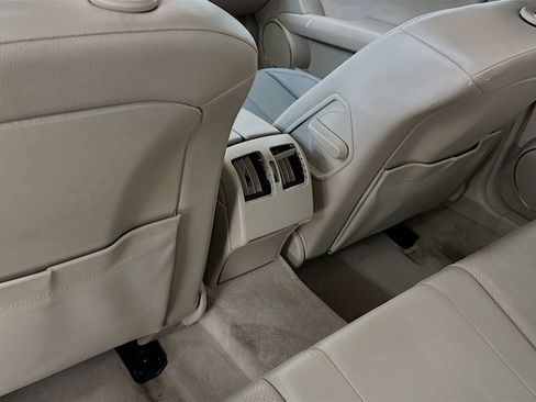 Used 2012 Mercedes-Benz C 300 4MATIC Sedan image 27