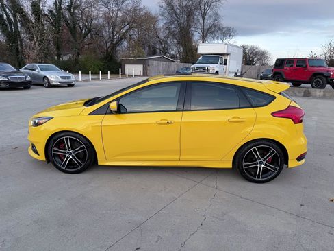 Used 2017 Ford Focus ST w/ Equipment Group 402A image 68