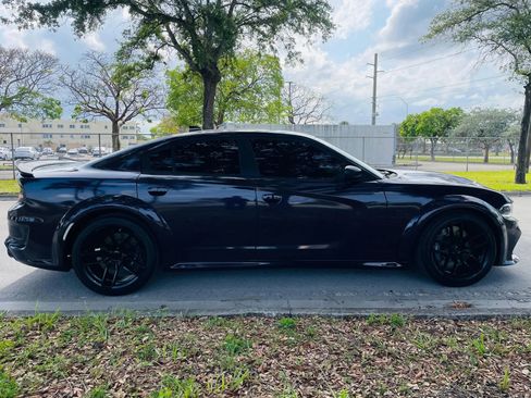 Used 2021 Dodge Charger Scat Pack RWD image 6