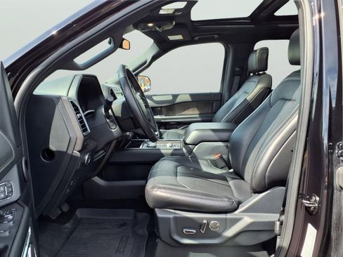 Used 2020 Ford Expedition Limited AWD/4WD image 16