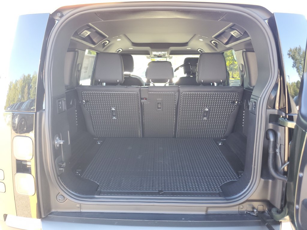 New 2026 Land Rover Defender 110 S AWD/4WD image 35