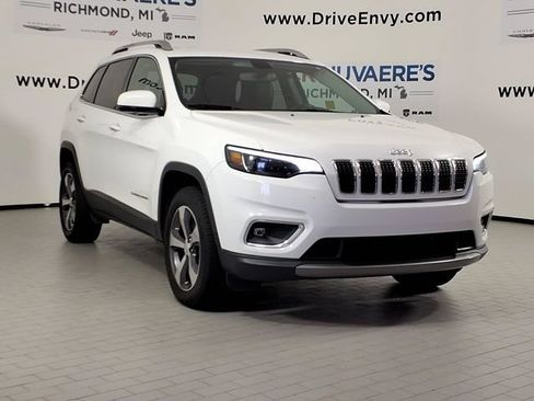 Used 2020 Jeep Cherokee Limited AWD/4WD image 3
