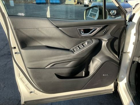 Used 2023 Subaru Forester Touring image 33