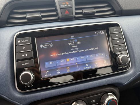 Used 2025 Nissan Versa SV image 20