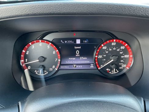 Used 2023 Nissan Frontier PRO-4X w/ Pro-4X Premium Package AWD/4WD image 13