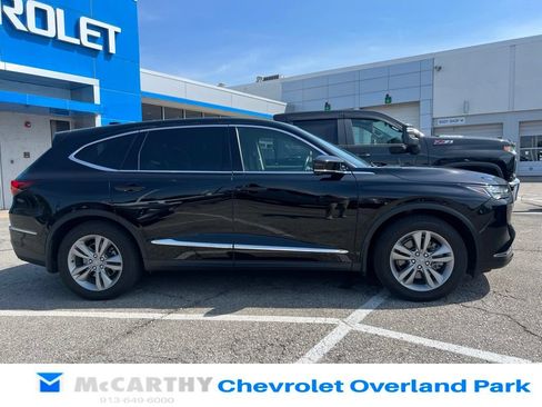 Used 2023 Acura MDX SH-AWD image 4
