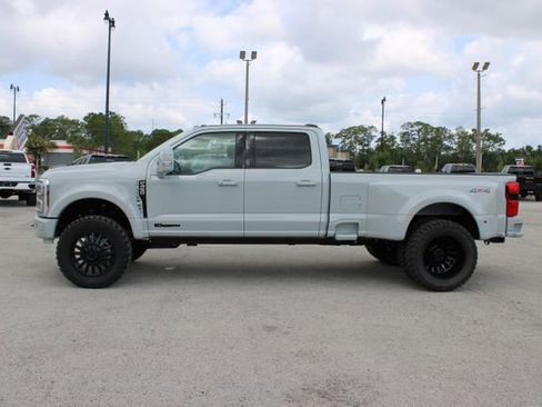 Used 2026 Ford F450 Lariat AWD/4WD image 6