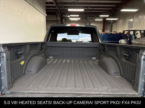 Used 2017 Ford F150 XLT w/ Equipment Group 302A Luxury AWD/4WD image 8