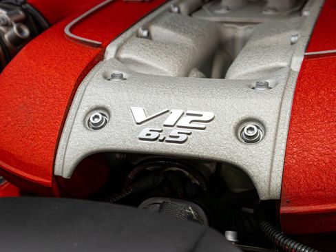Used 2019 Ferrari 812 Superfast image 39