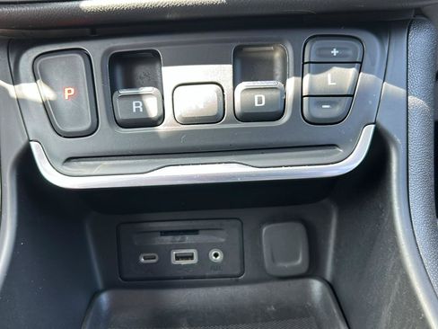 Used 2020 GMC Terrain SLT AWD/4WD image 17