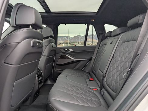 New 2026 BMW X5 xDrive40i image 17