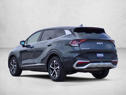 Used 2024 Kia Sportage EX FWD image 8