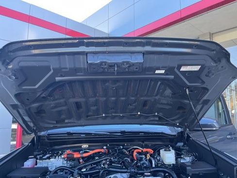 Used 2025 Toyota Tacoma TRD Sport image 44