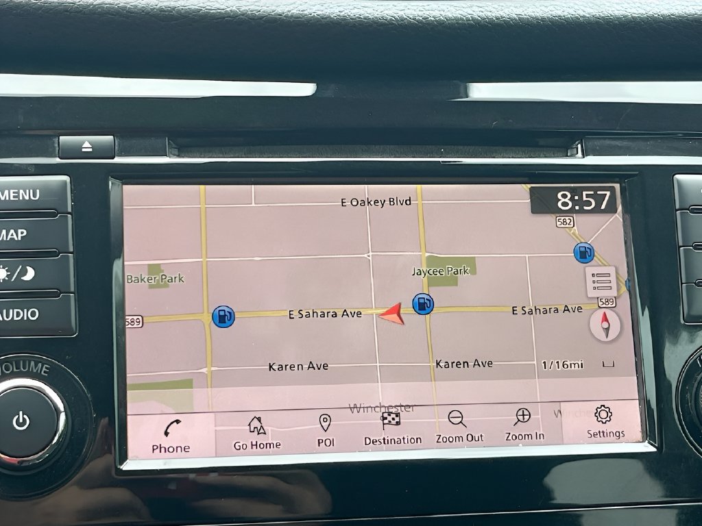 Used 2019 Nissan Rogue SV w/ Premium Package FWD image 13