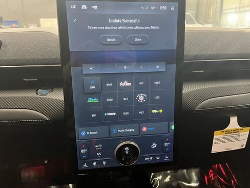 Used 2025 Ford Mustang Mach-E Premium image 19