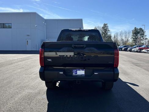 Used 2023 Toyota Tundra SR5 w/ SR5 Convenience Package image 24