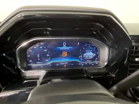Used 2024 Chevrolet Silverado 1500 LT AWD/4WD image 24