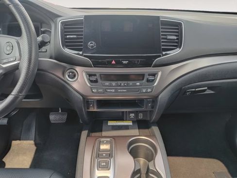 Used 2023 Honda Passport EX-L image 11