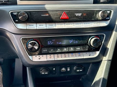Used 2019 Hyundai Sonata SEL image 15
