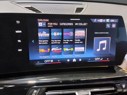 Used 2026 BMW X1 xDrive28i w/ M Sport Package image 21