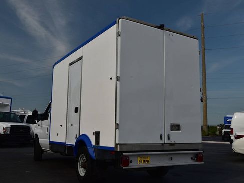 Used 2023 Ford E-350 and Econoline 350 Super Duty w/ Power Windows & Locks Group RWD image 5