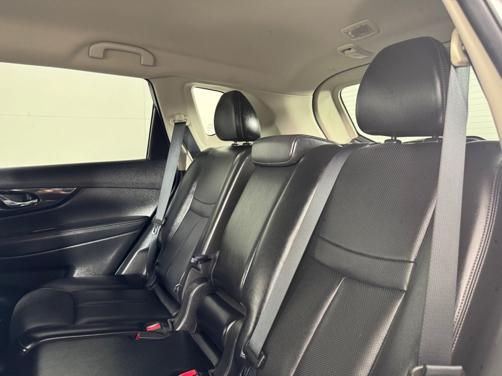 Used 2018 Nissan Rogue SL AWD/4WD image 18
