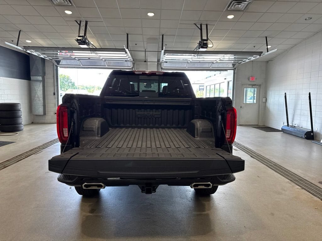 New 2026 GMC Sierra 1500 AT4 w/ AT4 Premium Package AWD/4WD image 17