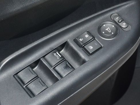 Used 2018 Honda Fit EX image 13