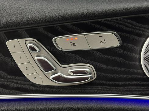 Used 2019 Mercedes-Benz E 300 image 17