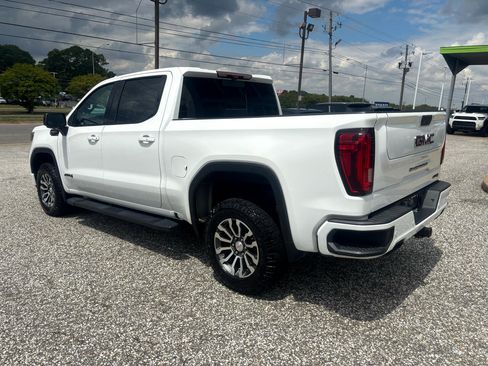 Used 2020 GMC Sierra 1500 AT4 w/ AT4 Premium Package image 3