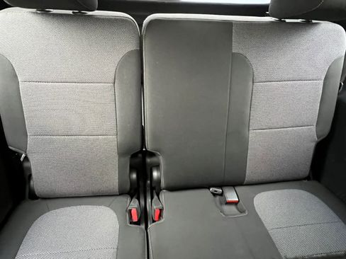 Used 2020 Chevrolet Traverse LS image 14